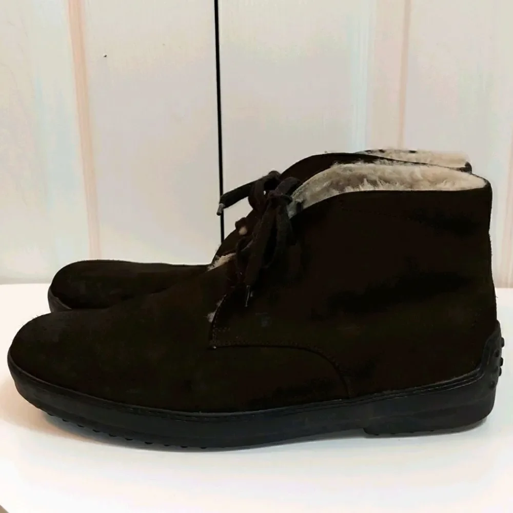 Tod's Shearling Lined Nubuck Chukka Boots 9.5
